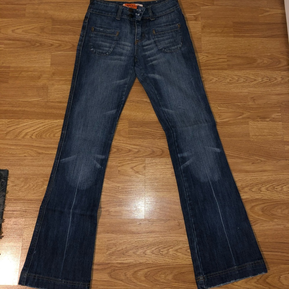Apollo brand size 1 or 2